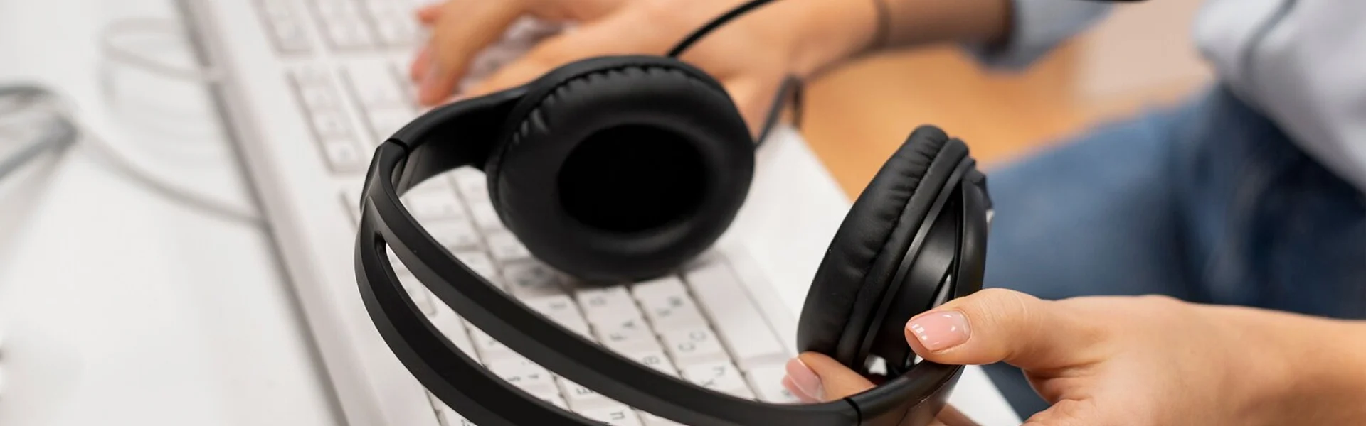 https://en.fushanpaper.com/wp-content/uploads/2025/09/contact_banner_bg.webp